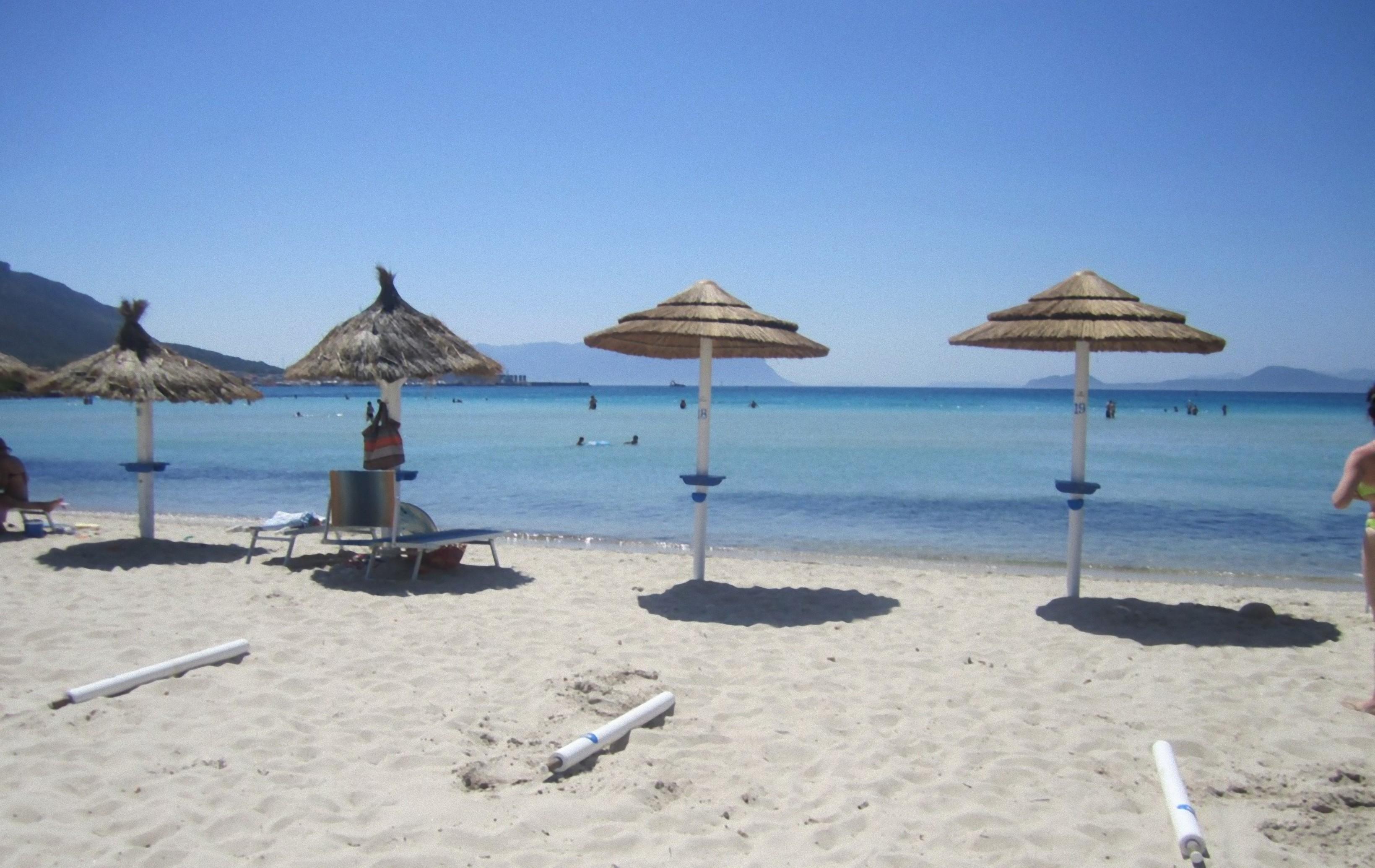 Terza Spiaggia & La Filasca - Apartments Golfo Aranci Bagian luar foto